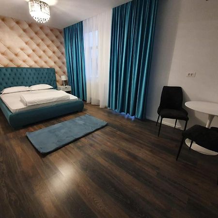 Garsonierre Central Luxury Târgu Jiu Dış mekan fotoğraf