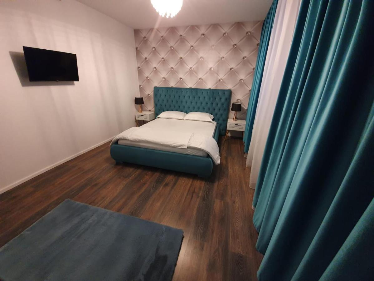 Garsonierre Central Luxury Târgu Jiu Dış mekan fotoğraf